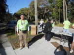 Harold, W2IBM, at one of the aid stations near mile 12.